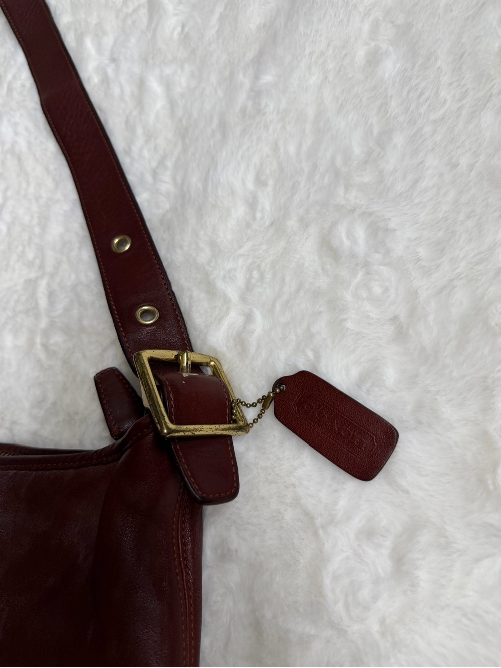 COACH Burgundy Leather Vintage Bag with Gold-Tone Accents Boho - Picture 2 of 12